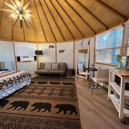 Villa Glamping-Sky Dome Yurt-Tiny House-2 By Lavenders Field Valley Center Esterno foto