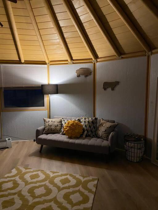 Villa Glamping-Sky Dome Yurt-Tiny House-2 By Lavenders Field Valley Center Esterno foto